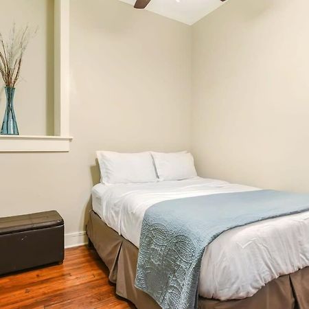 E Bay St Loft By City Market And River Street Savannah Exteriör bild