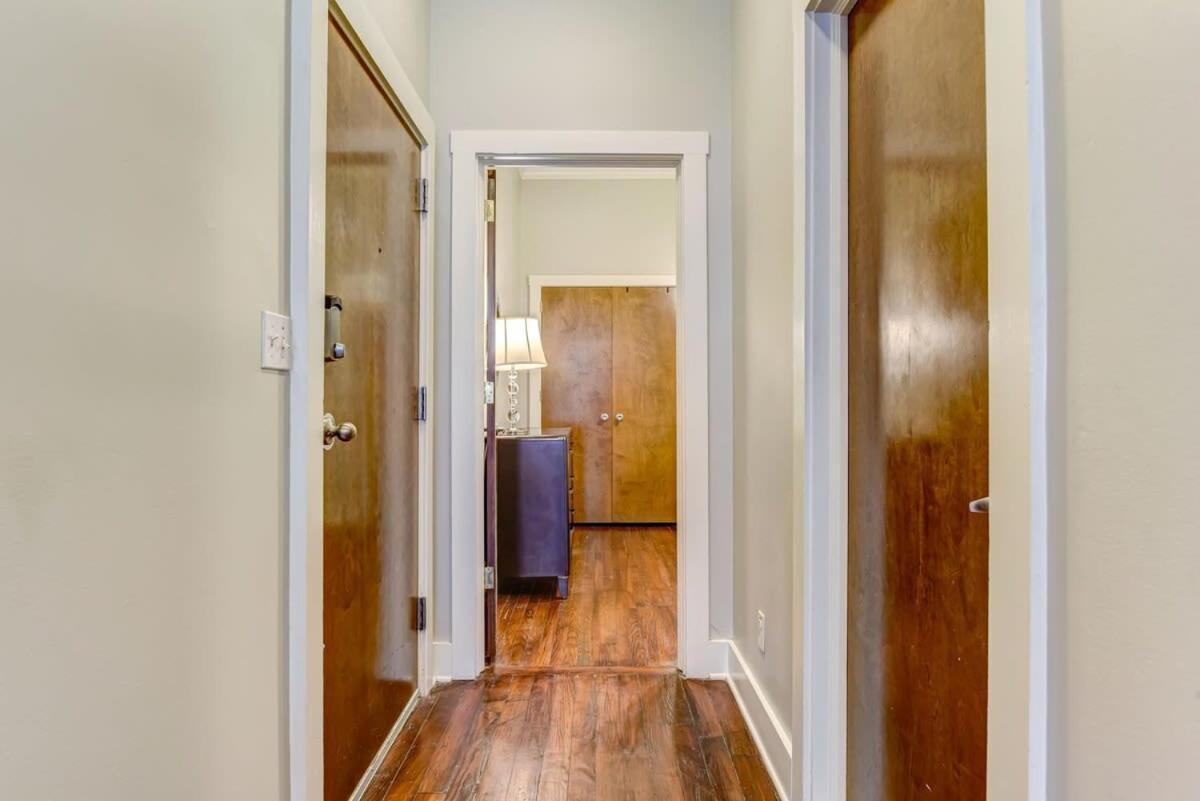 E Bay St Loft By City Market And River Street Savannah Exteriör bild